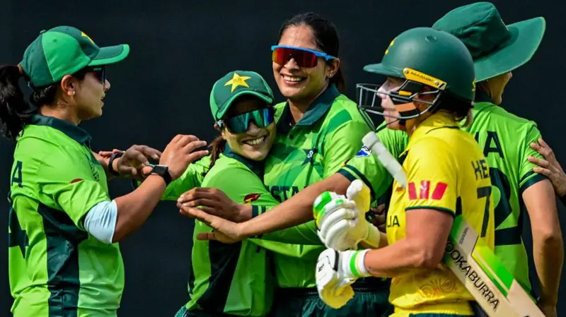 سعودی عرب میں خواتین کی کرکٹ لیگ اور ہزاروں پاؤنڈ تنخواہیں مگر بعض غیر ملکی کھلاڑی مخمصے میں